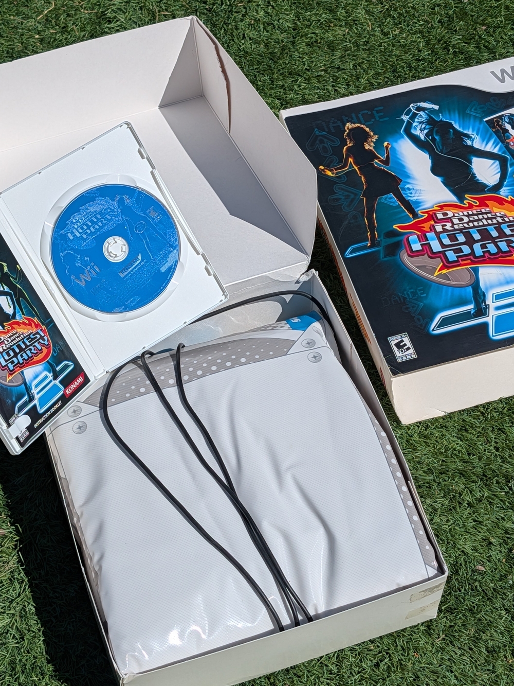 Dance Dance Revolution DDR Hottest Party Nintendo Wii Bundle - CIB Complete VGC - Picture 9 of 14
